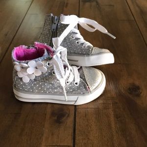 Toddler shoes
